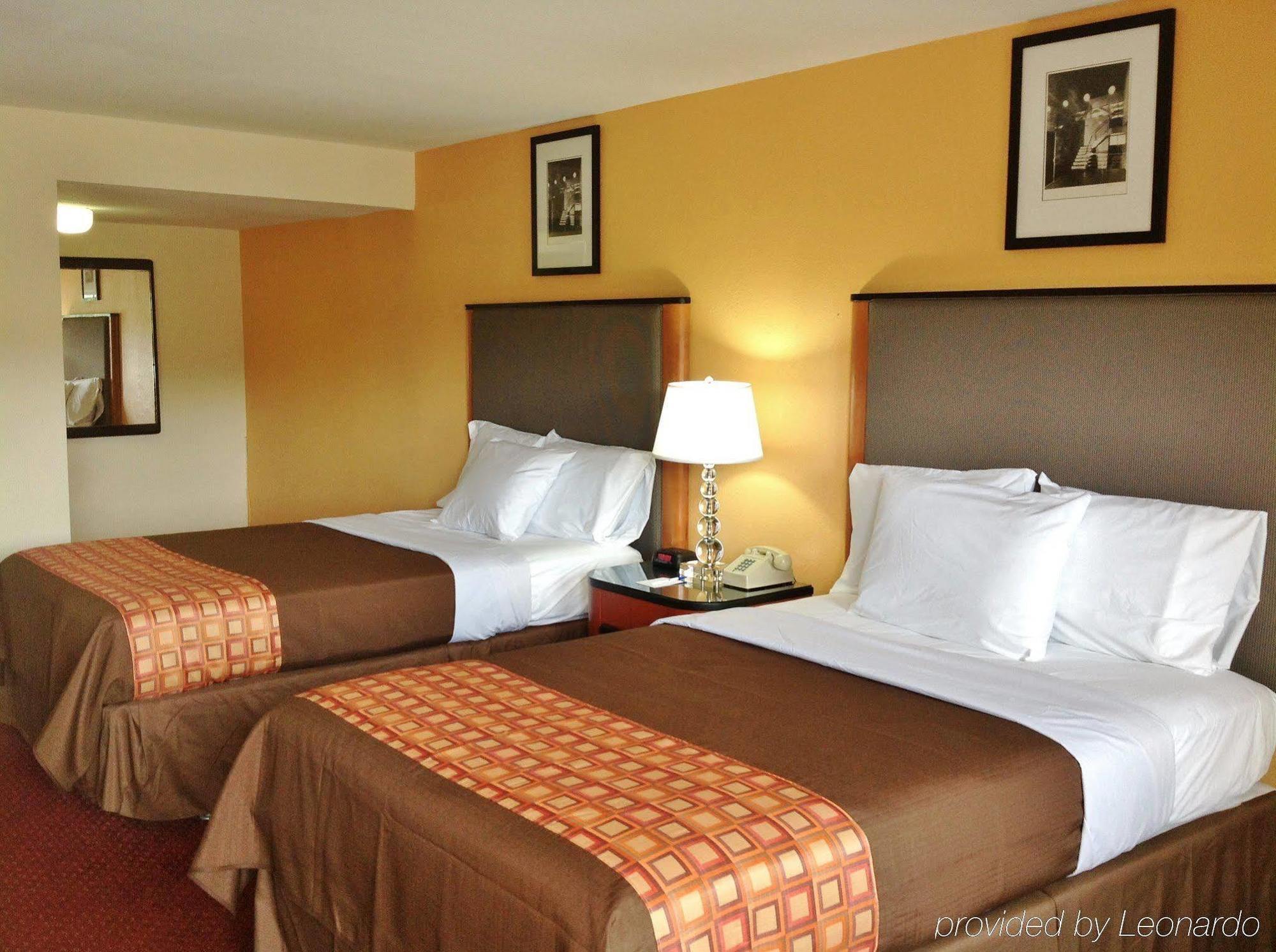 Media Inn & Suites Ngoại thất bức ảnh